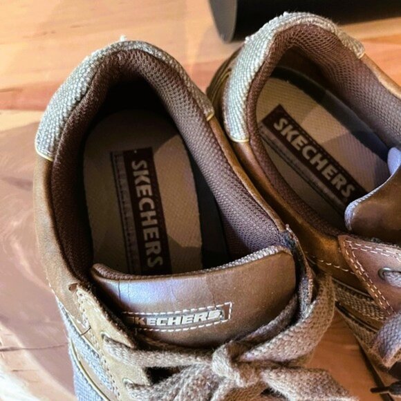 Skechers Men's Tan leather suede easy comfort walking shoe Sz 9.5 - Picture 3 of 7